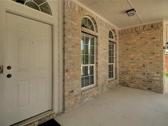 4th image of 3407 Rod Carew Dr