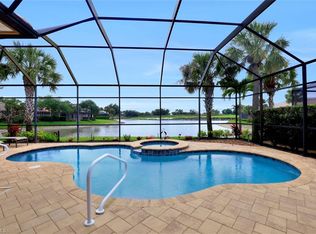9140 Quartz Ln, Naples, FL 34120