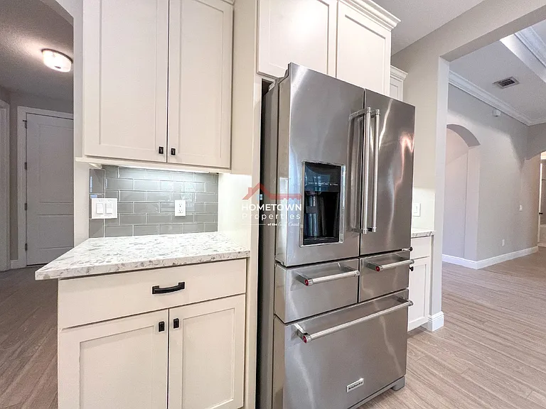 1467 W Shores Blvd — Photo 14