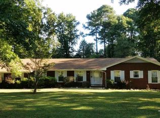 204 Chariot Dr, Sanford, NC 27330