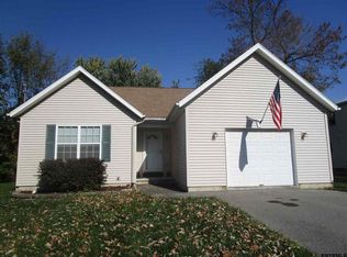 991 Hillside Ave, Schenectady, NY 12304