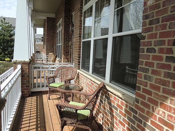 3rd image of 6080 Ironwood Ln