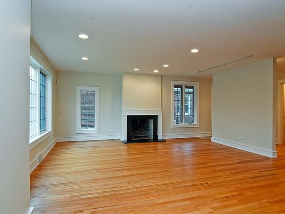 2nd image of 5415 N Virginia Ave