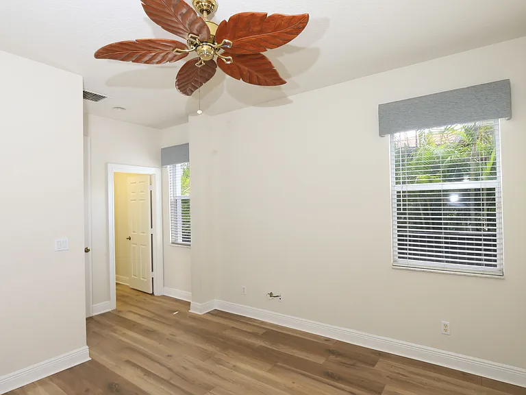 11680 SW Rossano Ln — Photo 33