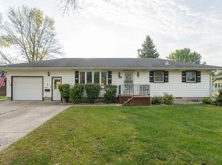 125 N Manitou Dr, Mankato, MN 56001