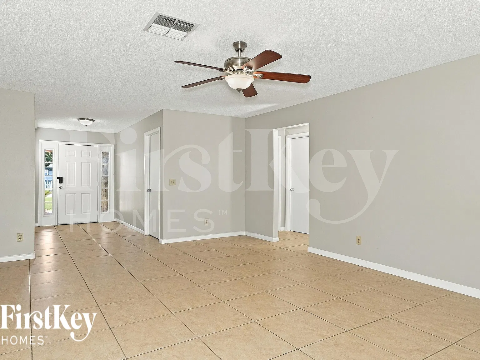 3 bed, 2.0 bath, 2168 sqft, $1,765 — Photo 2