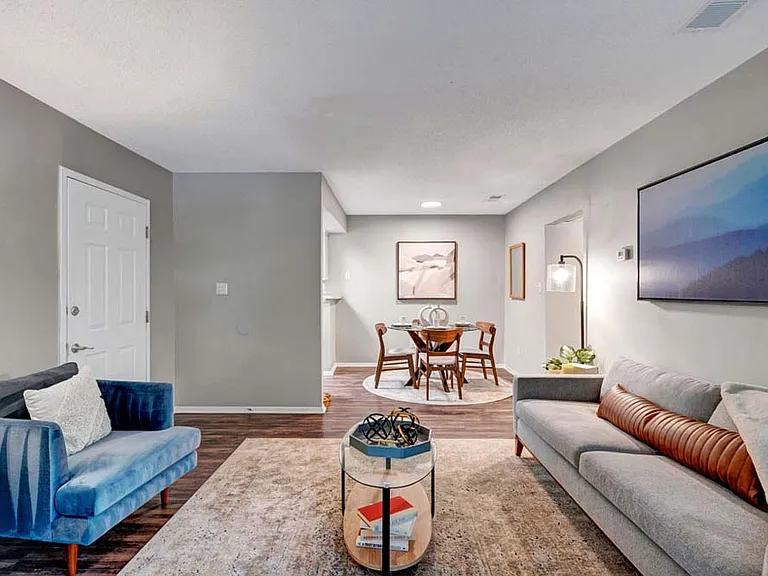 Aria North Hills — Photo 4