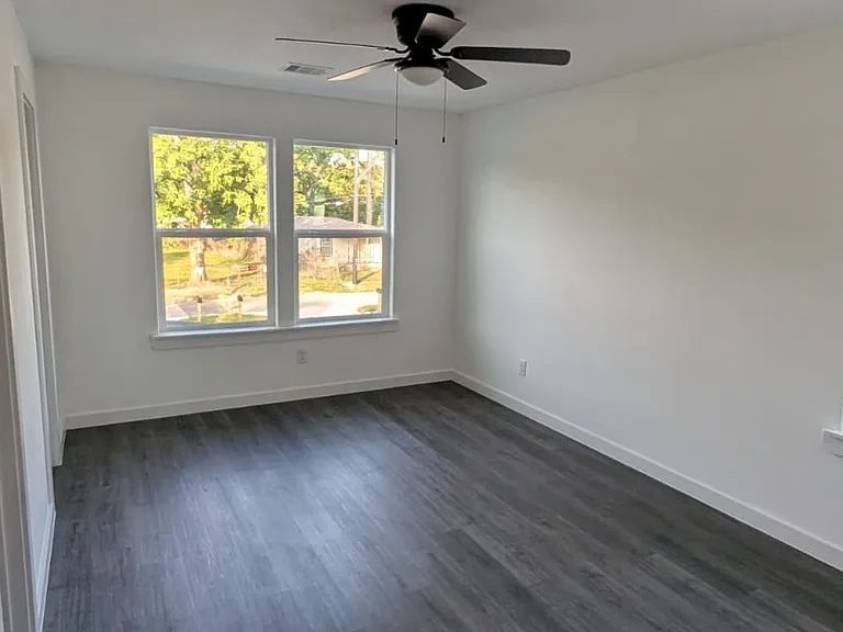 7613 Shotwell St #A — Photo 16
