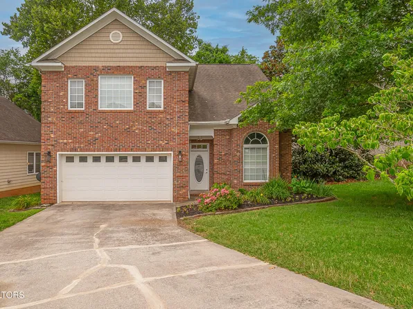933 Gothic Manor Way, Knoxville, TN 37923