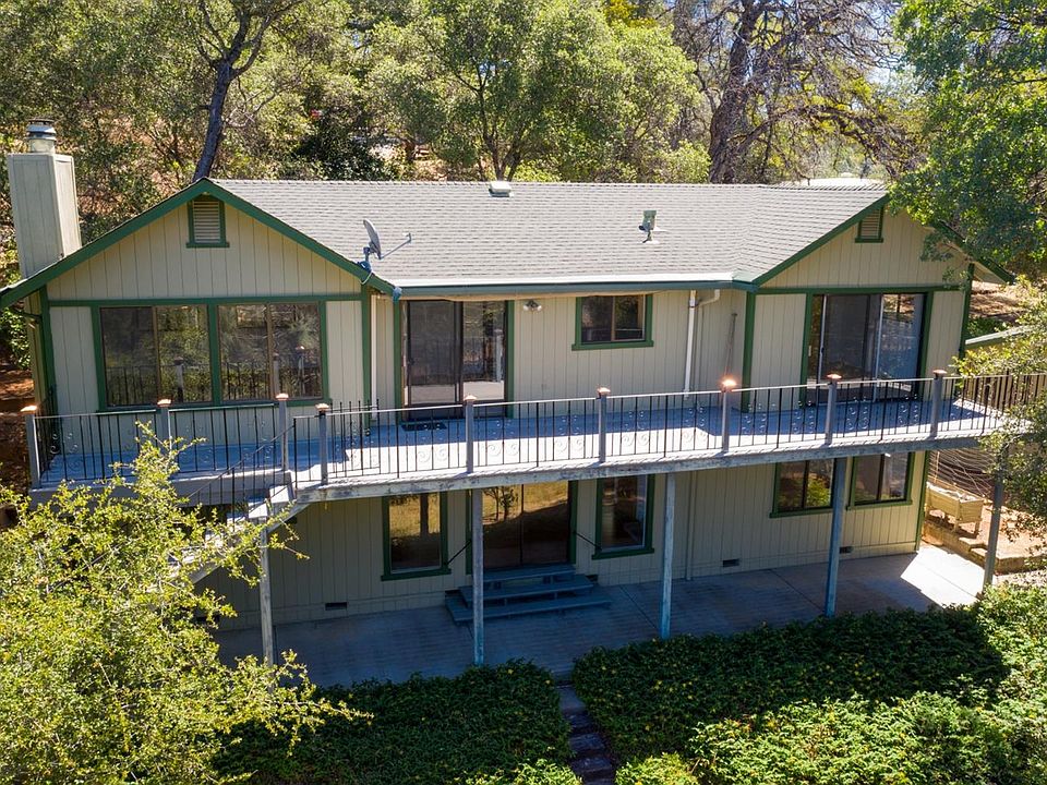 1st image of 23340 Wayfarer Ct