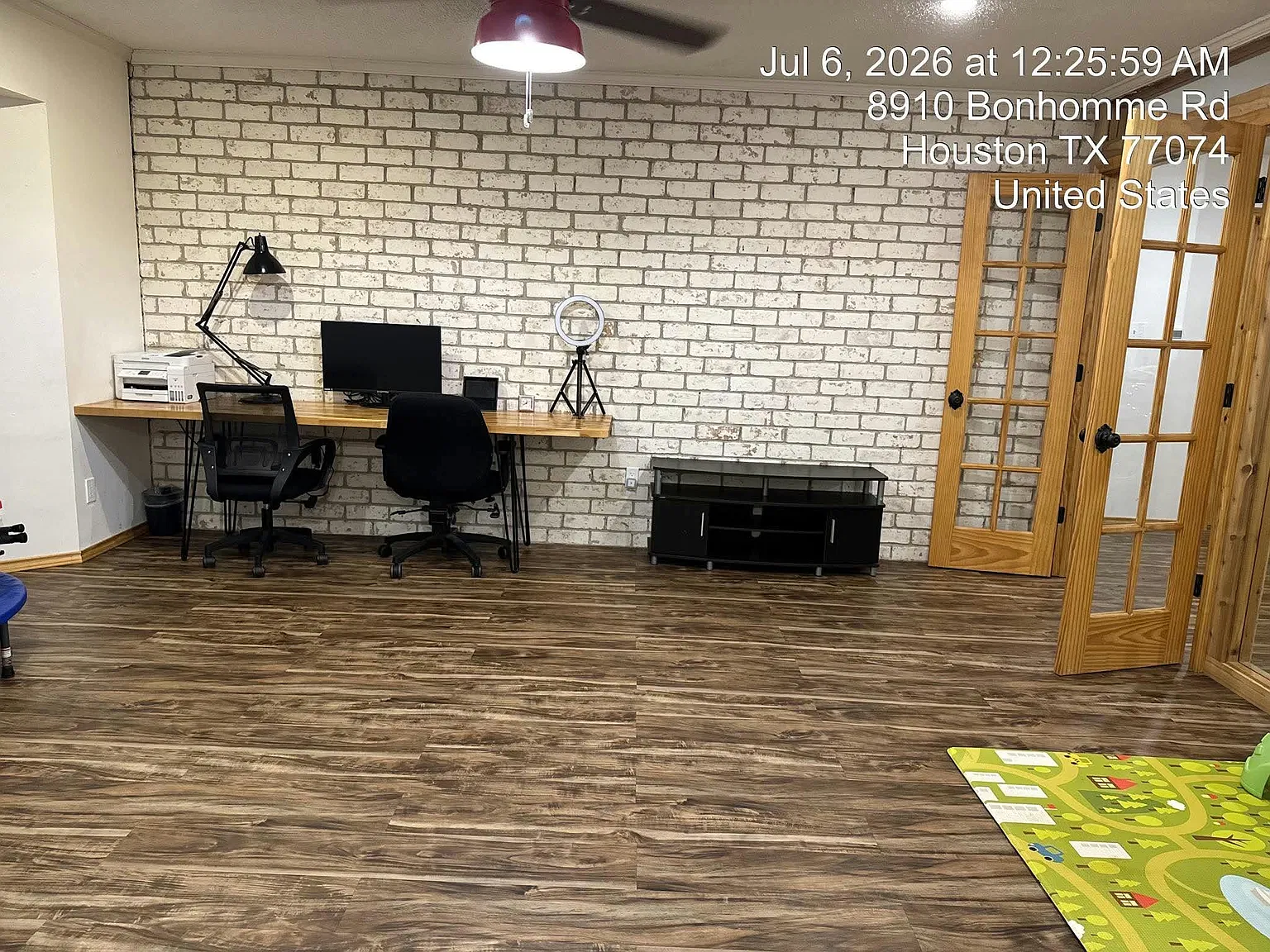 4 bed, 3300 sqft, $2,500 — Photo 4