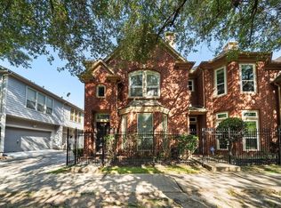 90 McGowen St, Houston, TX 77006