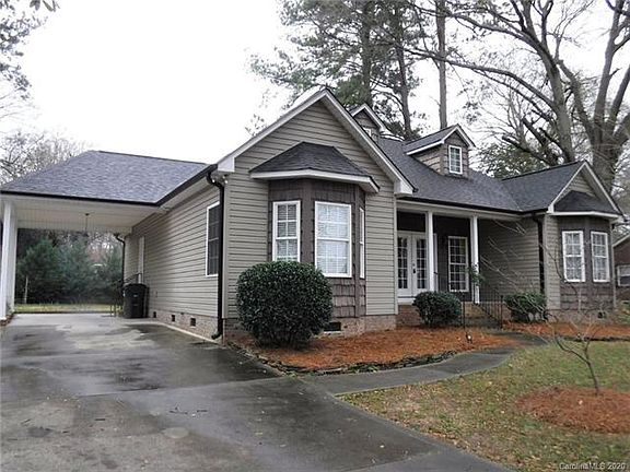 2nd image of 1719 Fairfield Dr