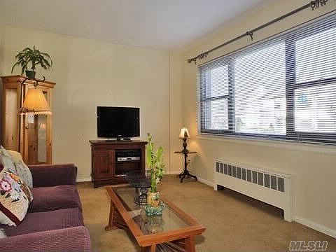 5th image of 111 15th St APT F1