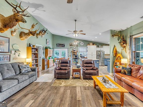 5th image of 3843 Lewis Frasier Rd