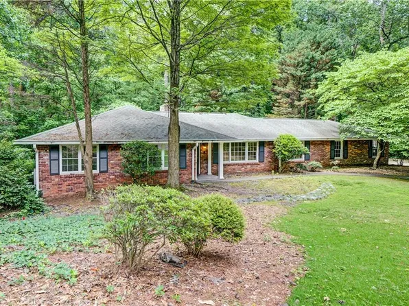 105 Stewart Dr NE, Sandy Springs, GA 30342