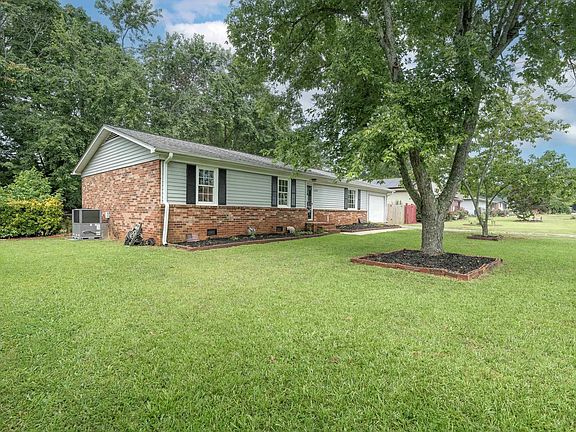 2nd image of 408 Berea Forest Cir