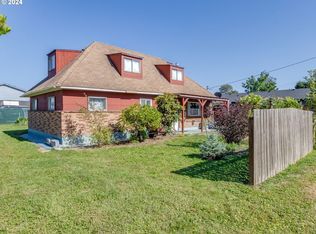 894 33rd Ave, Longview, WA 98632