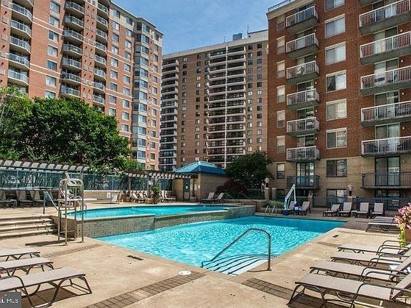 4th image of 3830 9th St N APT 405W