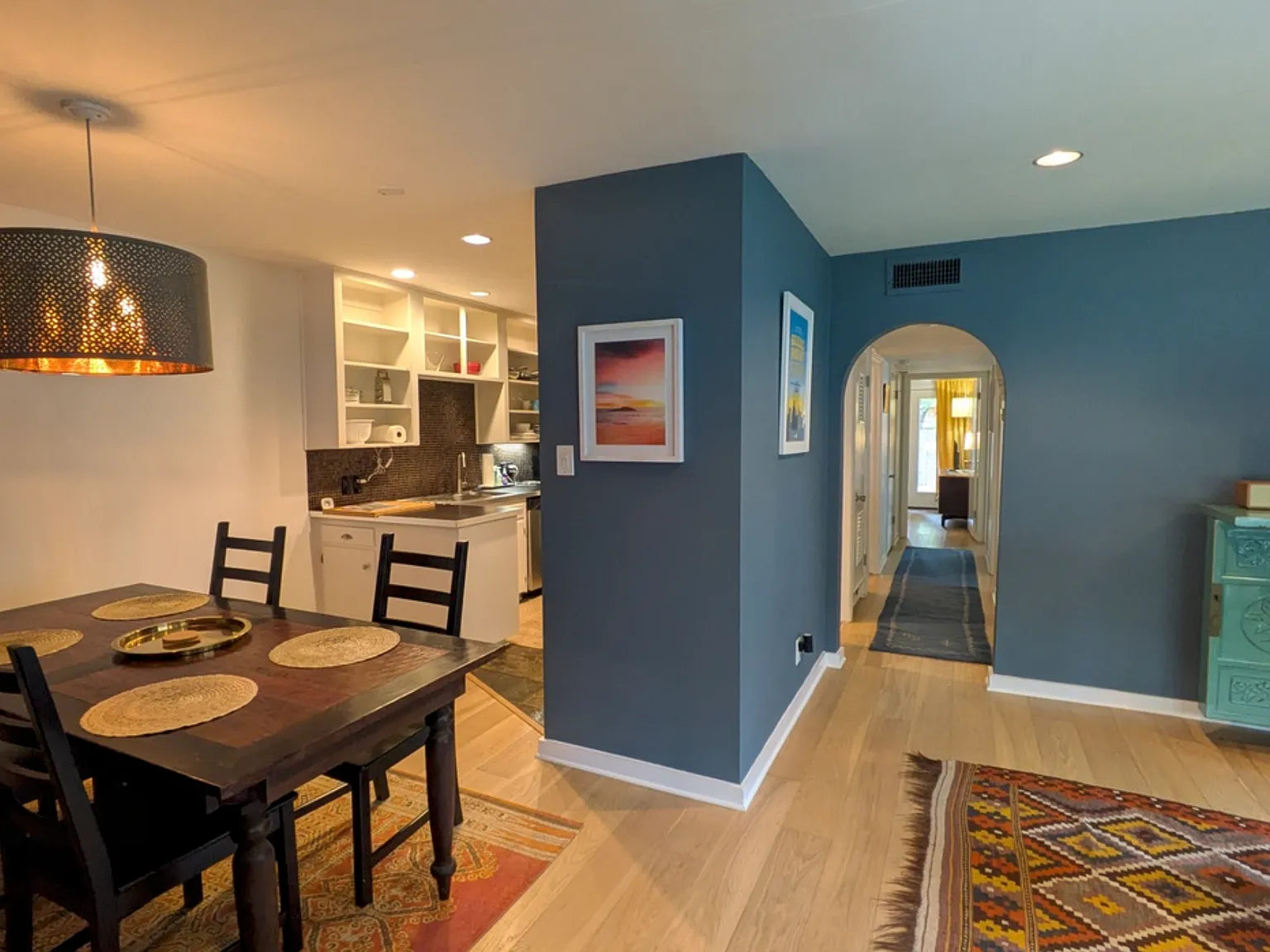 3 bed, 1100 sqft, $2,300 — Photo 4