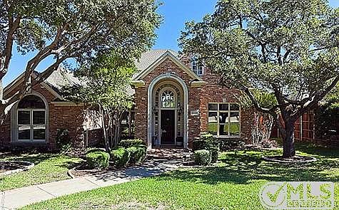 1st image of 2620 Pelican Bay Dr
