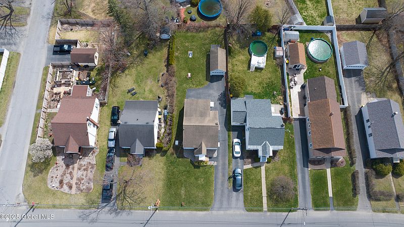 5th image of 1109 Paul Avenue