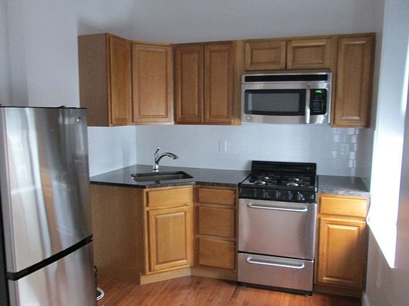 3rd image of 285 Mott St APT B27