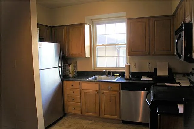 301 Seattle St #6 — Photo 10