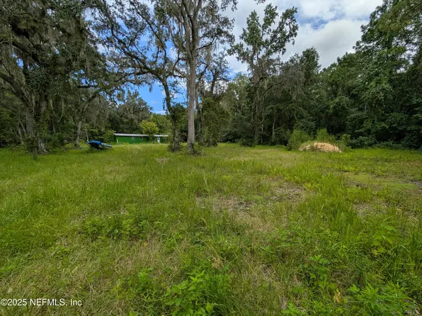 147 PINE TREE Road, Palatka, FL 32177