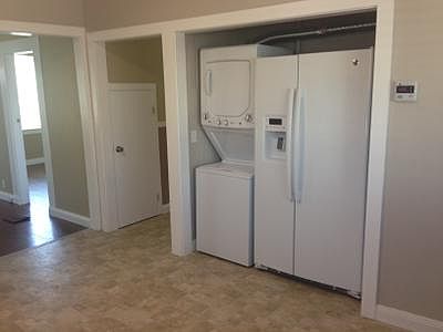 4th image of 811 Cypress Ave