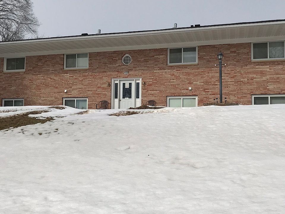 1st image of 1316 Division St E