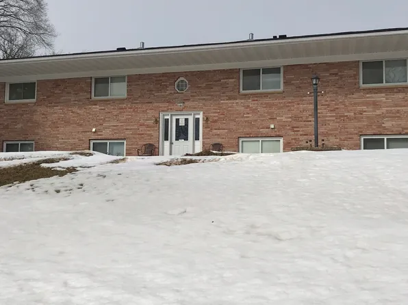 1316 Division St E, Faribault, MN 55021