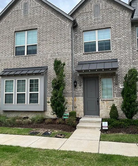 2736 Shelby Dr — Photo 2
