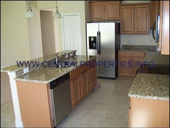 3rd image of 1015 Glenraven Ln