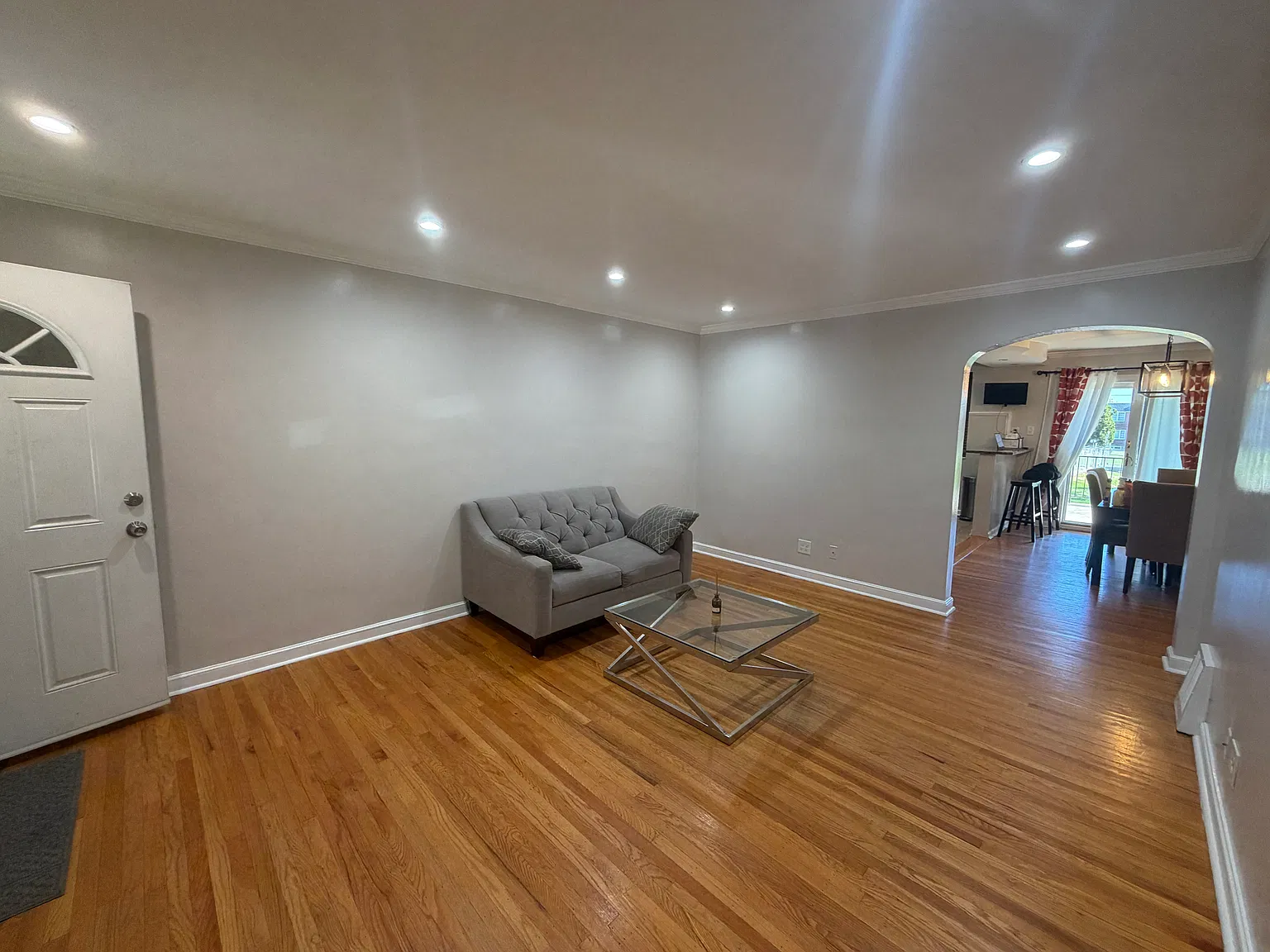 3 bed, 1.5 bath, 1120 sqft, $2,175 — Photo 4
