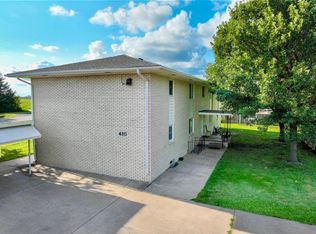 410 Harvest Rd, Hesston, KS 67062