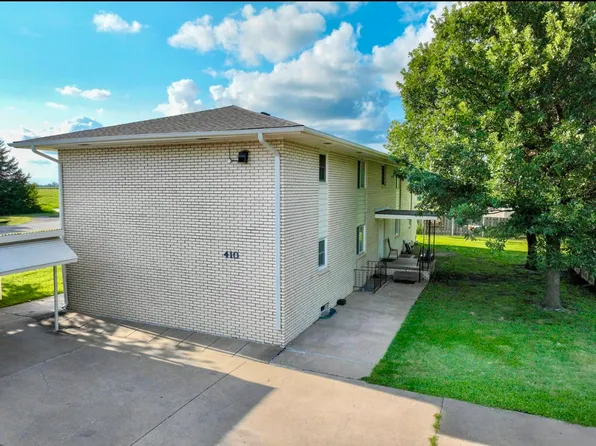 410 Harvest Rd, Hesston, KS 67062
