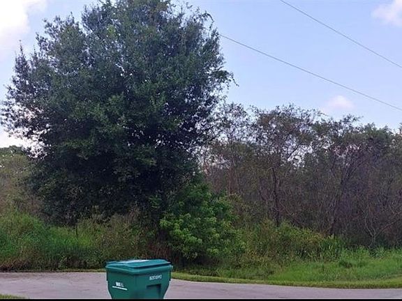 2nd image of 2742 68TH AVE