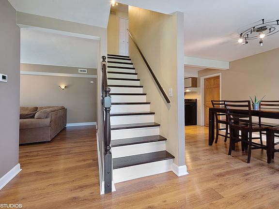 3rd image of 162B Chatham Ct #434