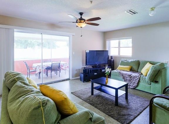 5th image of 3133 Port Royal Dr