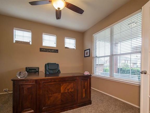 4th image of 4824 Cliburn Dr