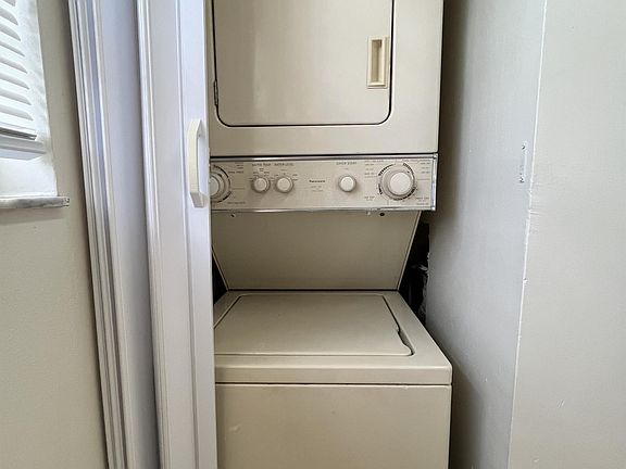 5th image of 671 Cypress Lake Blvd #21C