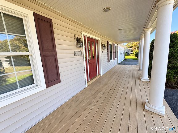 3rd image of 18 Deerfield Road