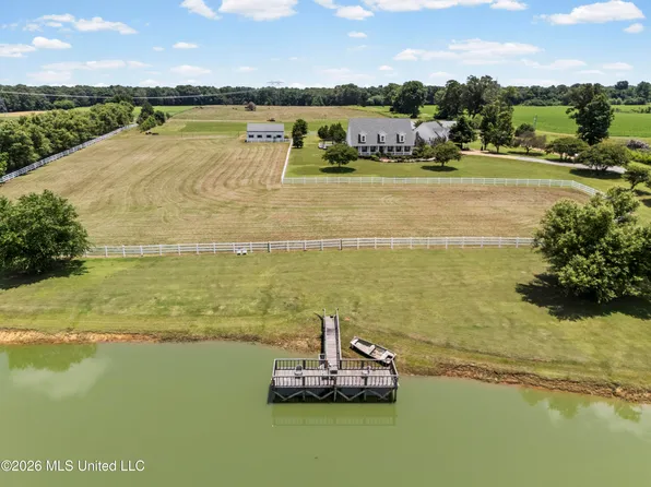 1646 Valentine Rd, Holly Springs, MS 38635