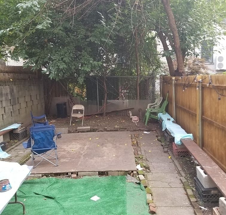 2nd image of 250 W 132nd St #11