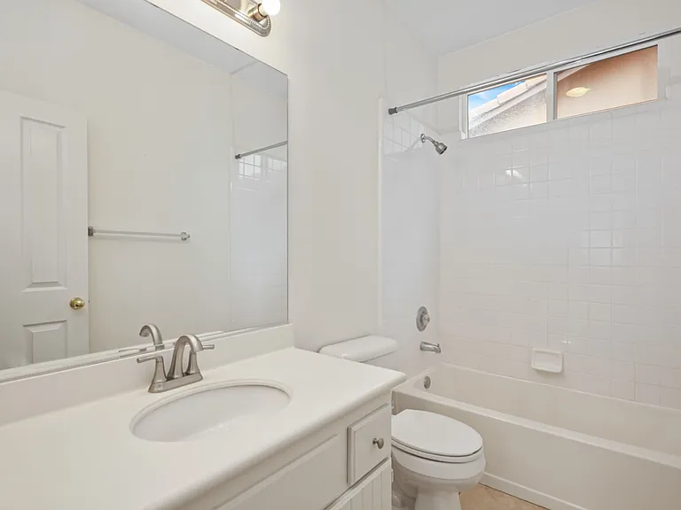 52 Fern Pne — Photo 14