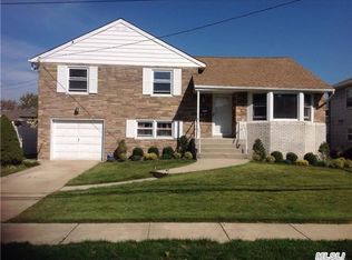 747 Hastings St, Baldwin, NY 11510