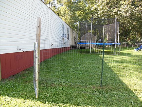 3rd image of 62 Parkview Dr