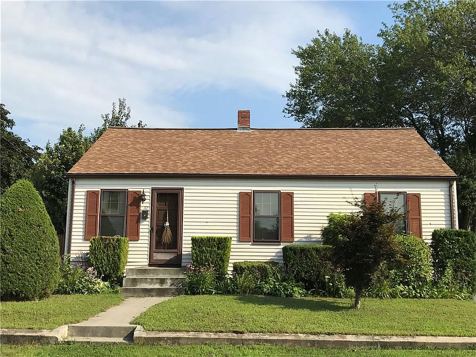 1st image of 32 Manuel Ave