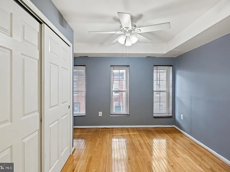 1723 Clarkson St — Photo 15